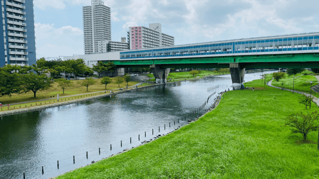 東大島はハゼ釣りのメッカ。広くて水深が浅いので安心して釣りができる。